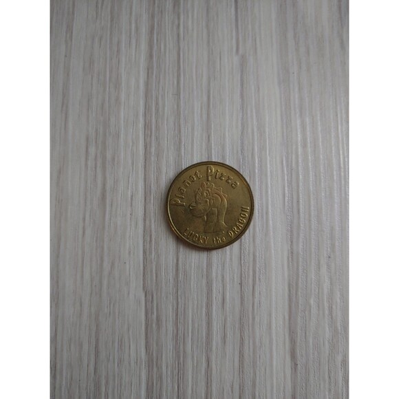 Vintage Planet Pizza Arcade Game Token 22mm Coin Rare! - Picture 2 of 3